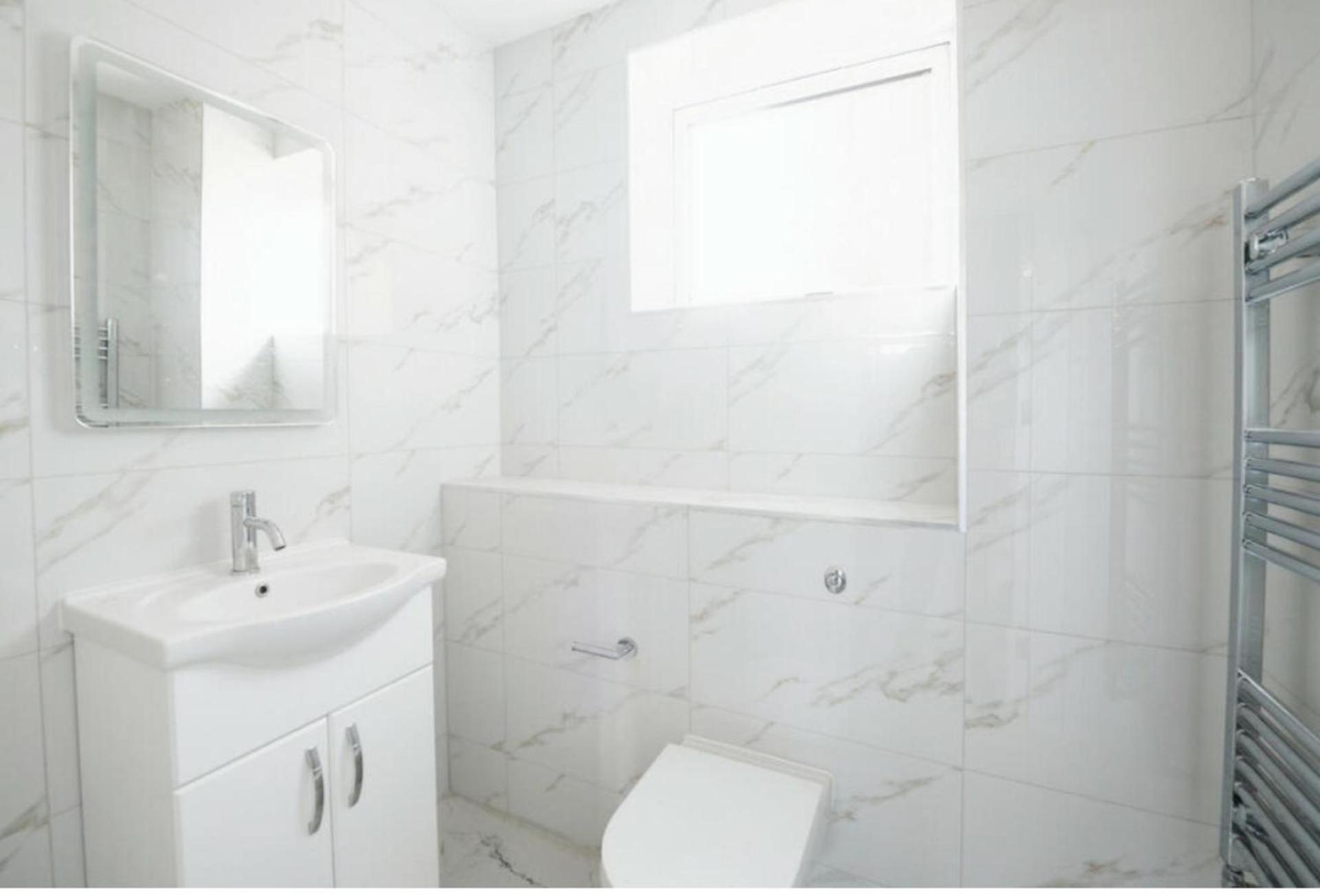 Stunning 2-Bed Apartment in Barking