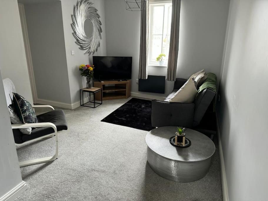 Lowther House -2 Bed Apartment view 5