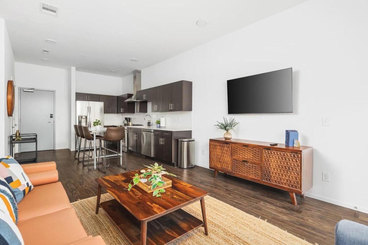 Modern Gulch Getaway with Pool, Parking, and Patio view 4