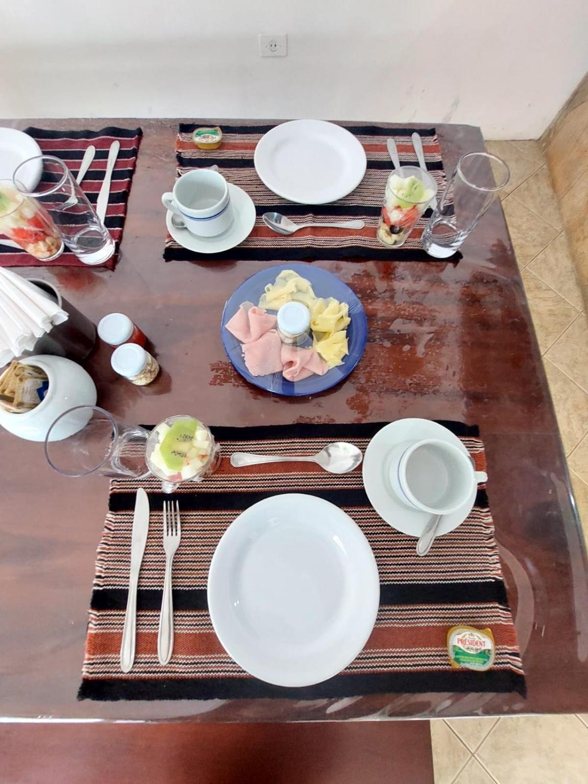 Pousada Brisamar Paraty COMECE O DIA COM UM CAFÉ DA MANHÃ INESQUECÍVEL