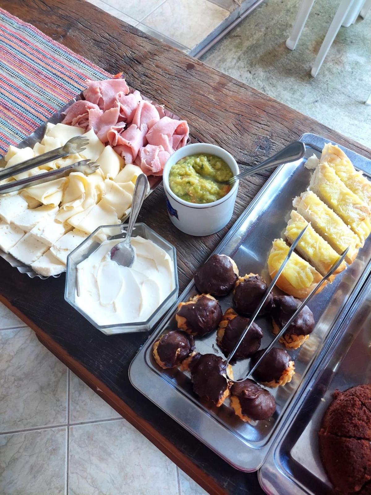 Pousada Brisamar Paraty COMECE O DIA COM UM CAFÉ DA MANHÃ INESQUECÍVEL