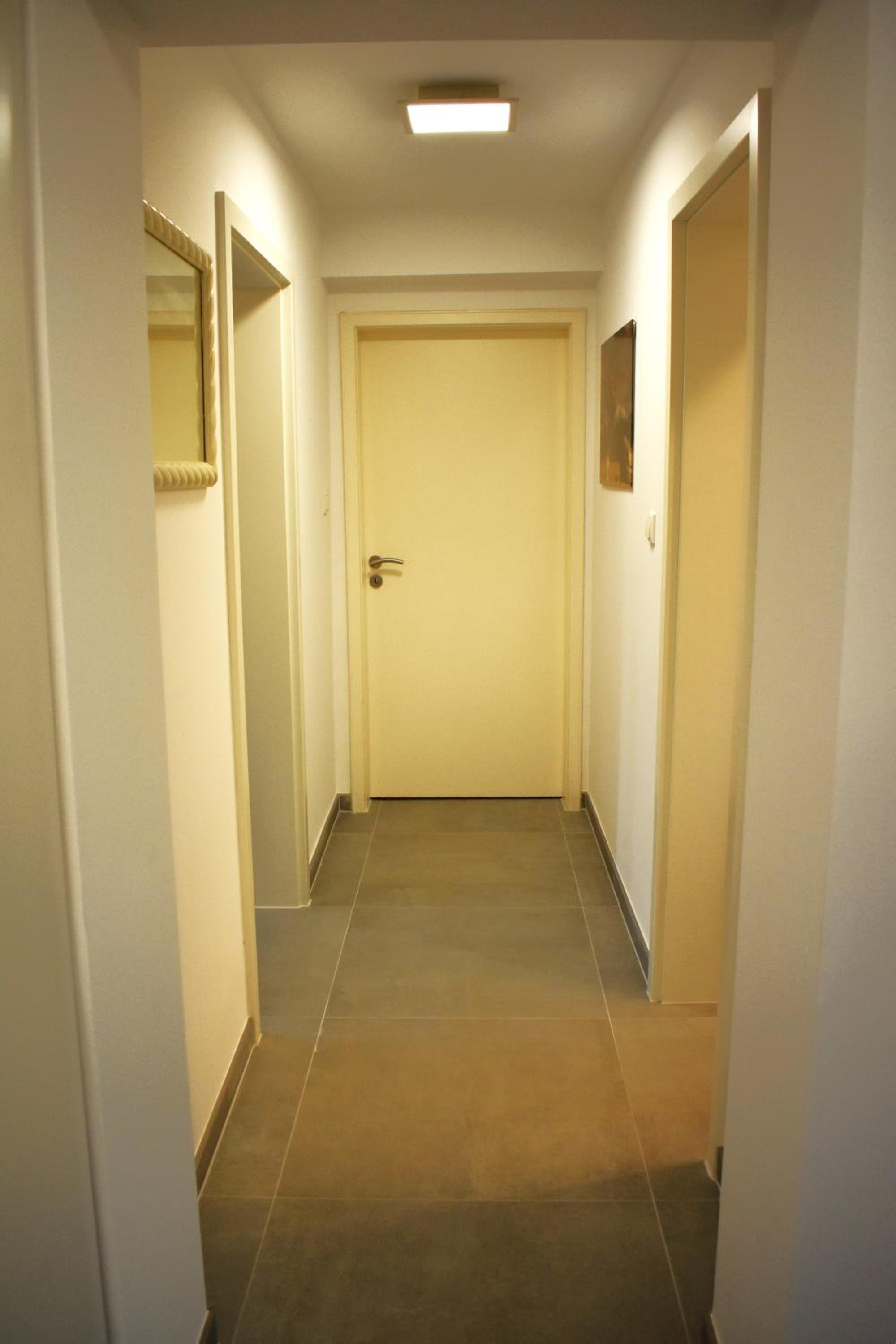 Photo 34