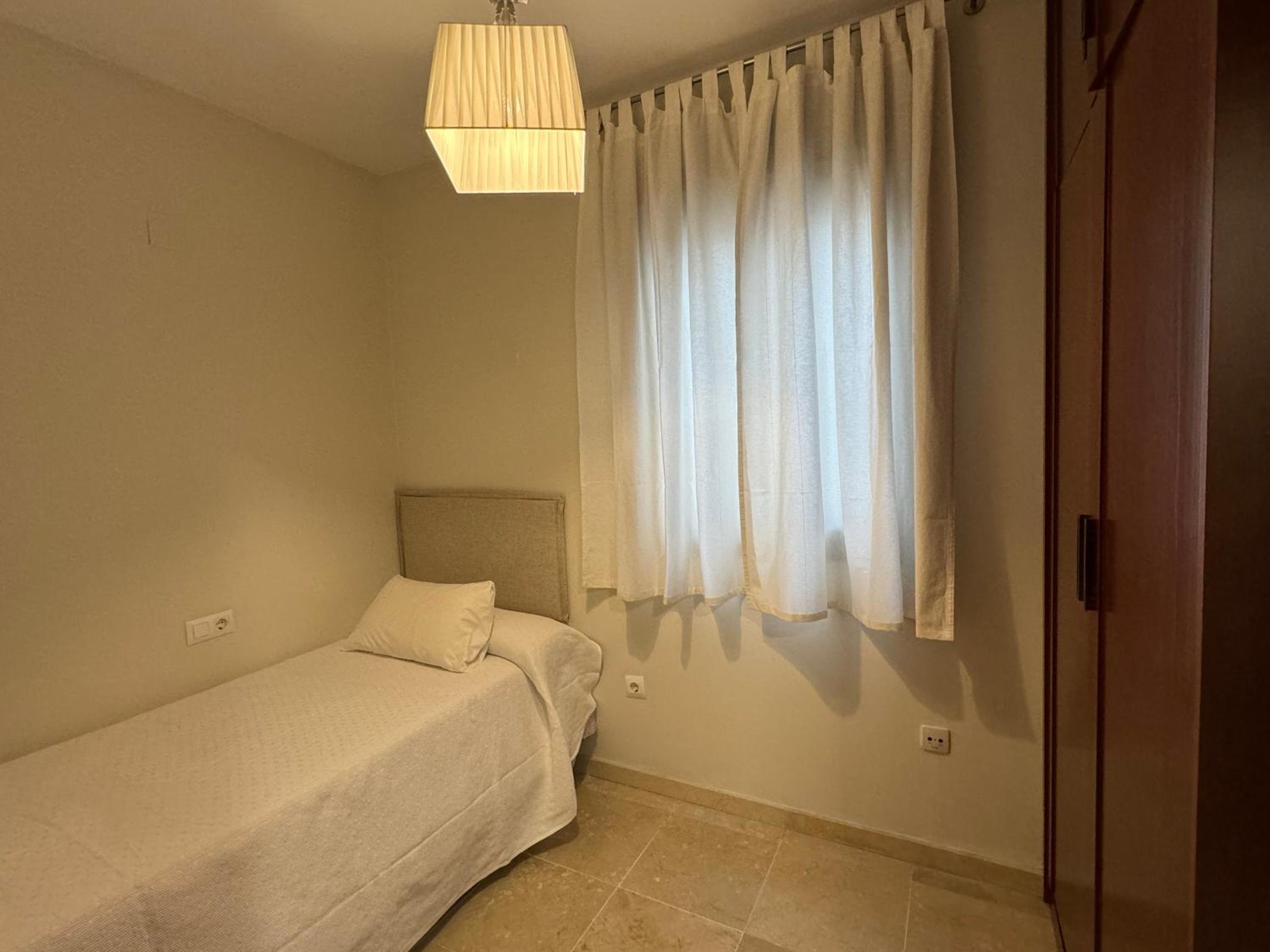 Dúplex céntrico con terraza y parking gratuito
