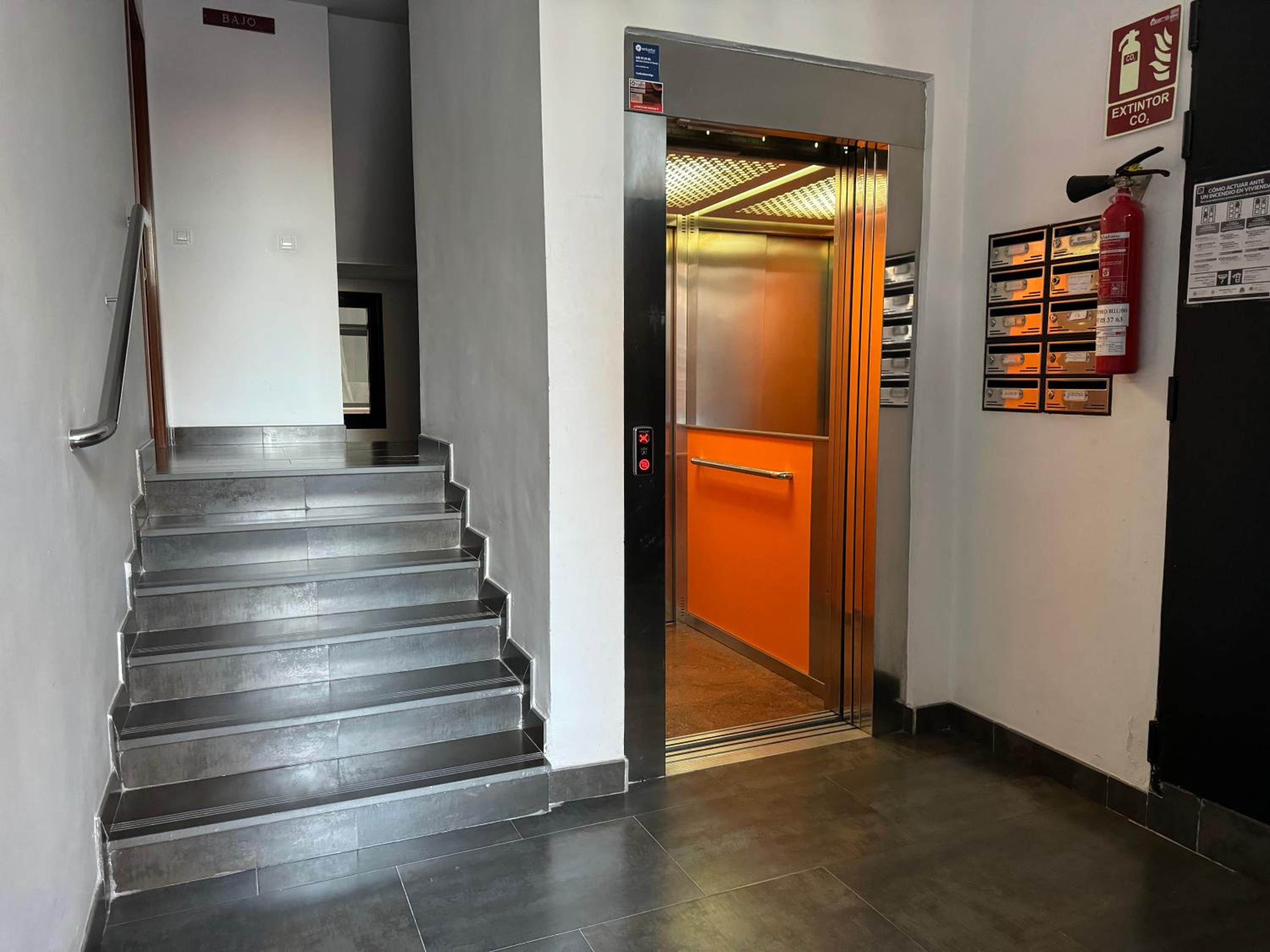 Dúplex céntrico con terraza y parking gratuito