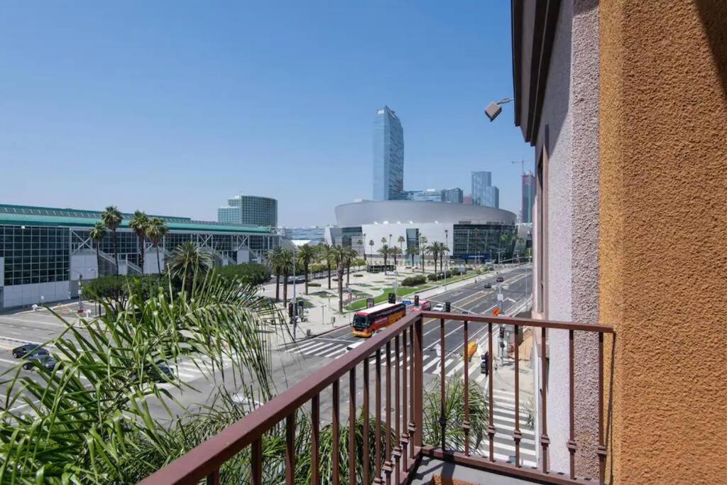 Cozy 2bedApt next to Convention center/LA Live — Los Angeles photo 5
