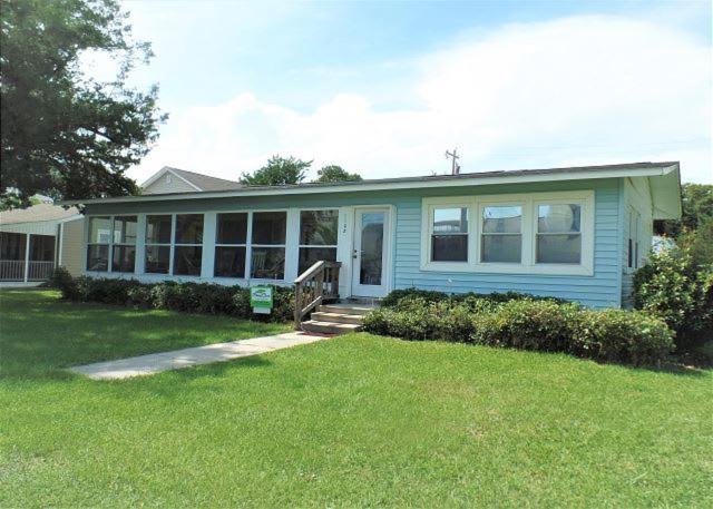 Family Wolfe Cottage- Approx 178 Feet to the Beach view 2