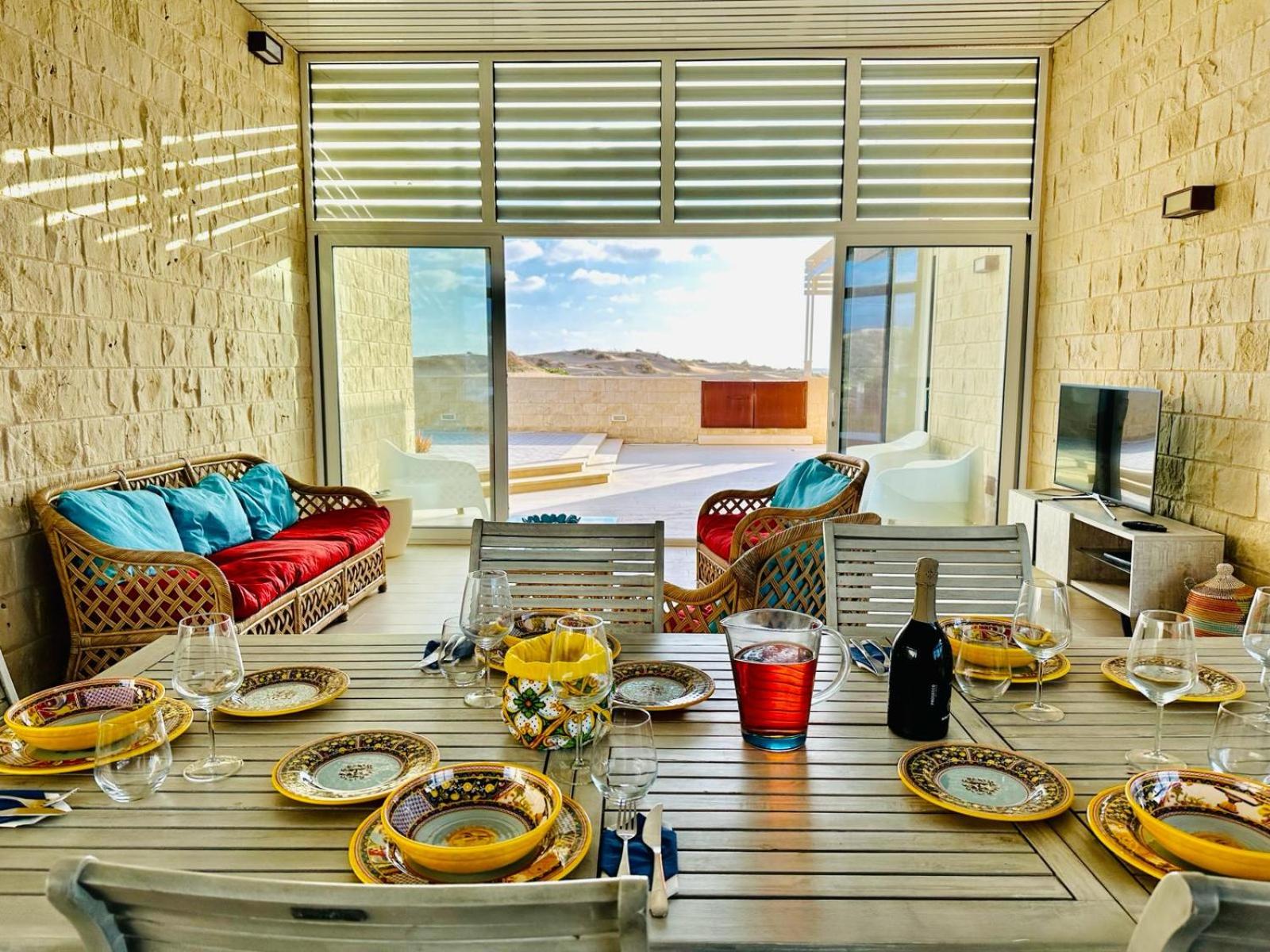 dining