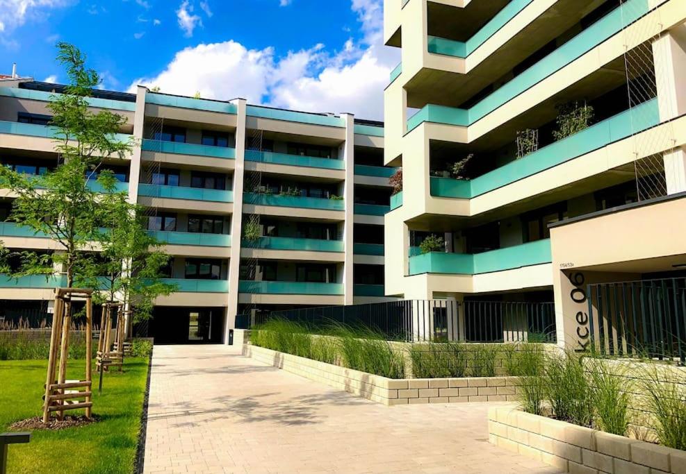 Modern Apartment • Garden • Near The City Center