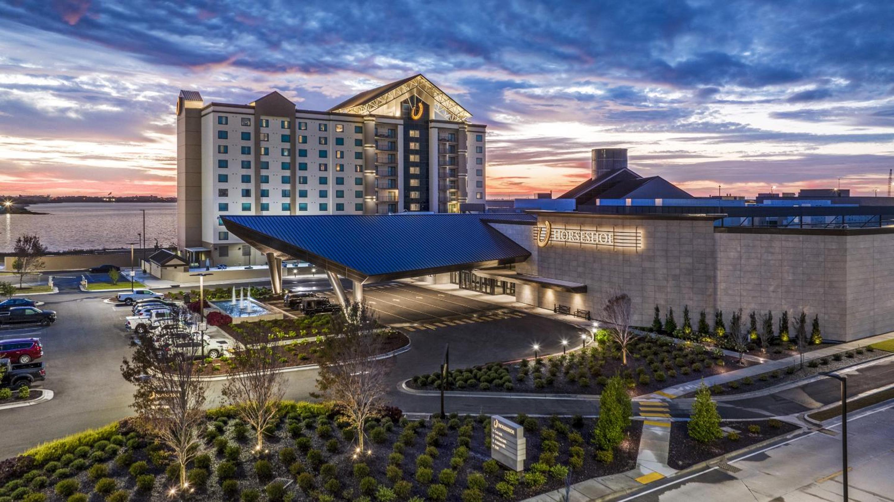 Horseshoe Lake Charles, A Caesars Destination