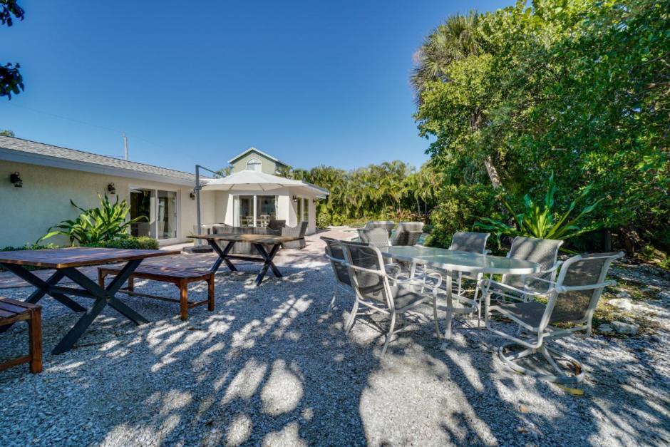 Spacious Canal Front Home with Private Heated Pool on AMI