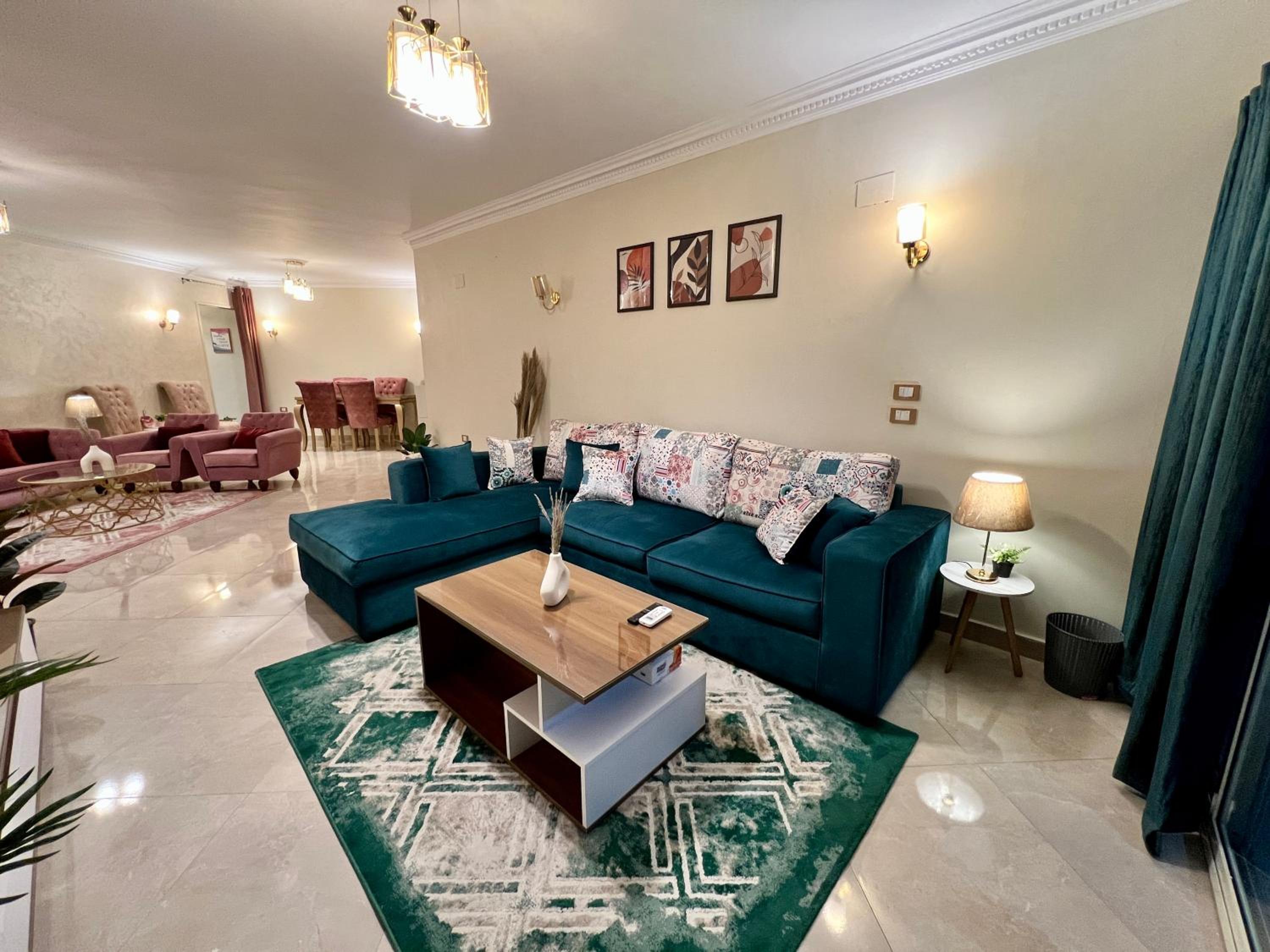 Modern 2BR Apartment in Maadi
