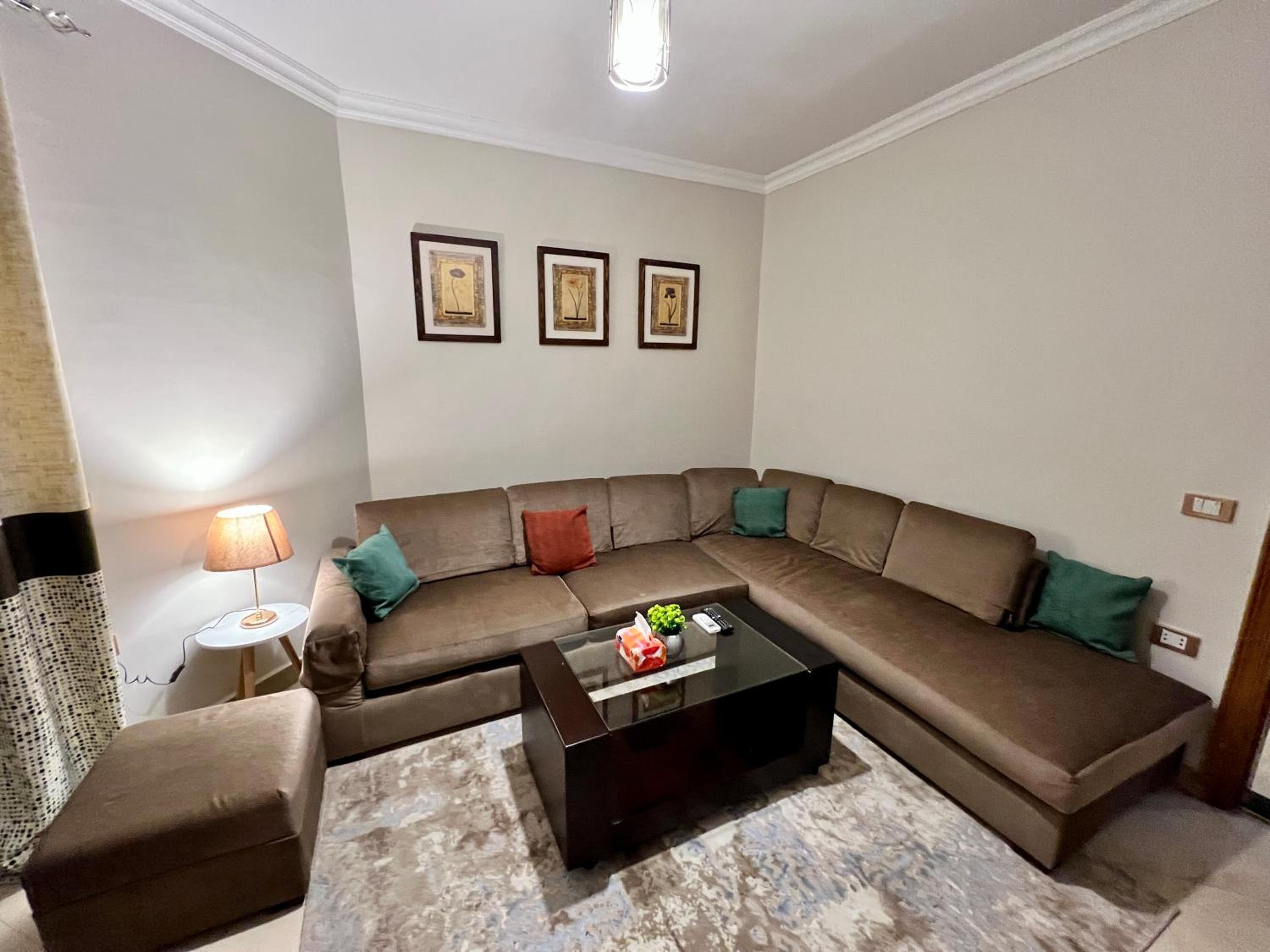 Modern 2BR Apartment in Maadi