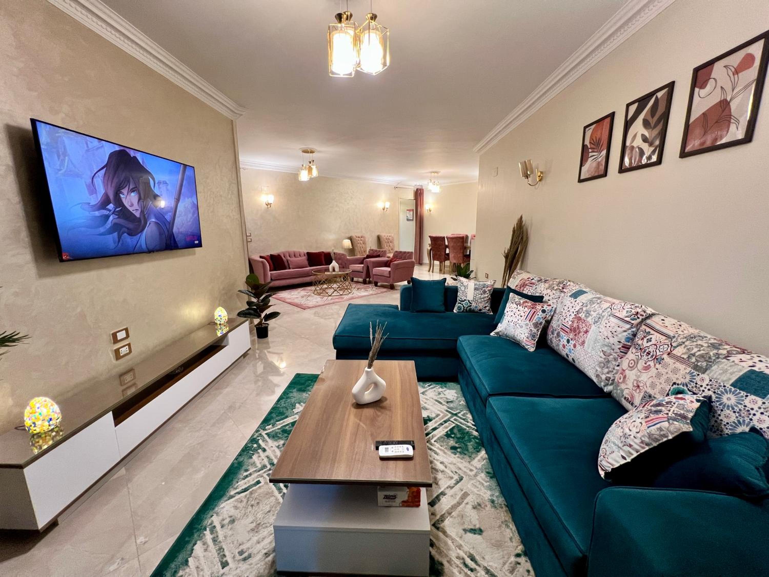 Modern 2BR Apartment in Maadi