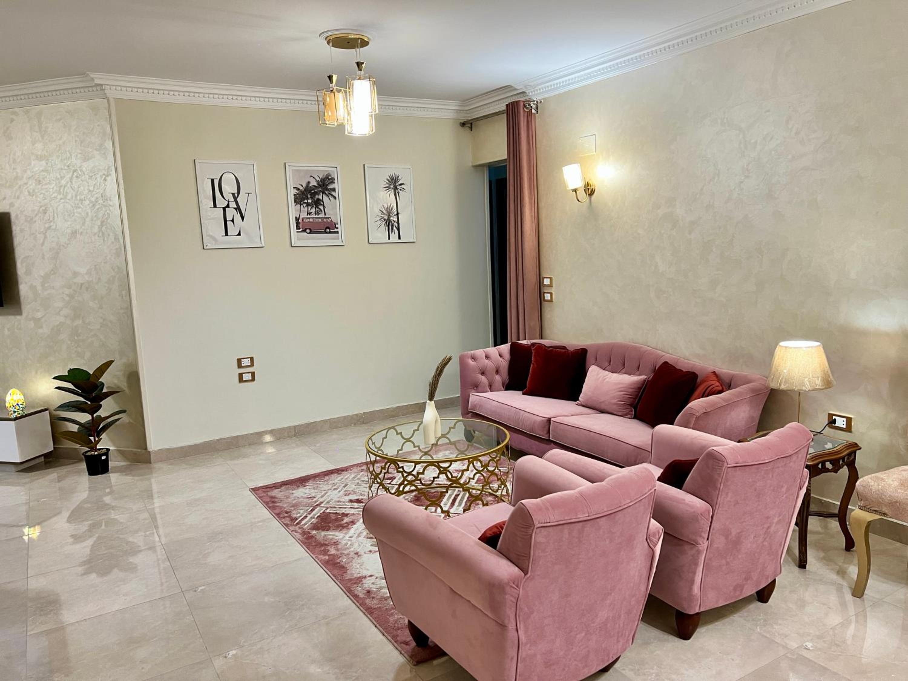 Modern 2BR Apartment in Maadi