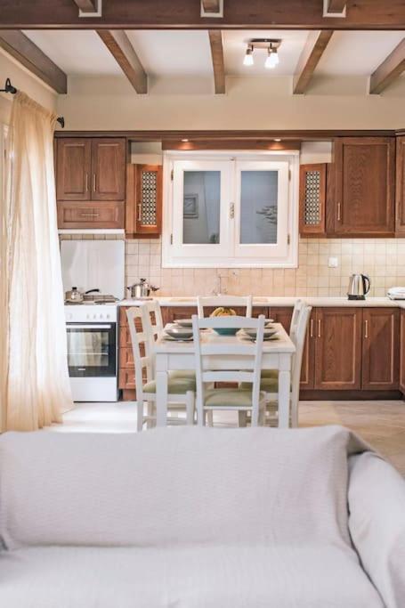Sunny & Comfy House @Corfu!