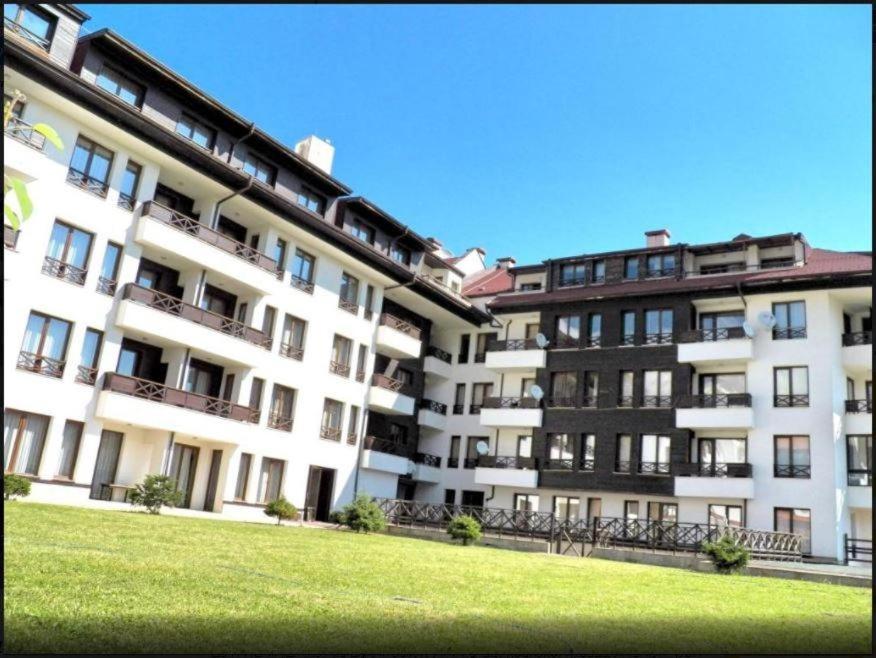 ALTITUDE MOUNTAIN APARTMENTS ASPEN at GONDOLA BANSKO