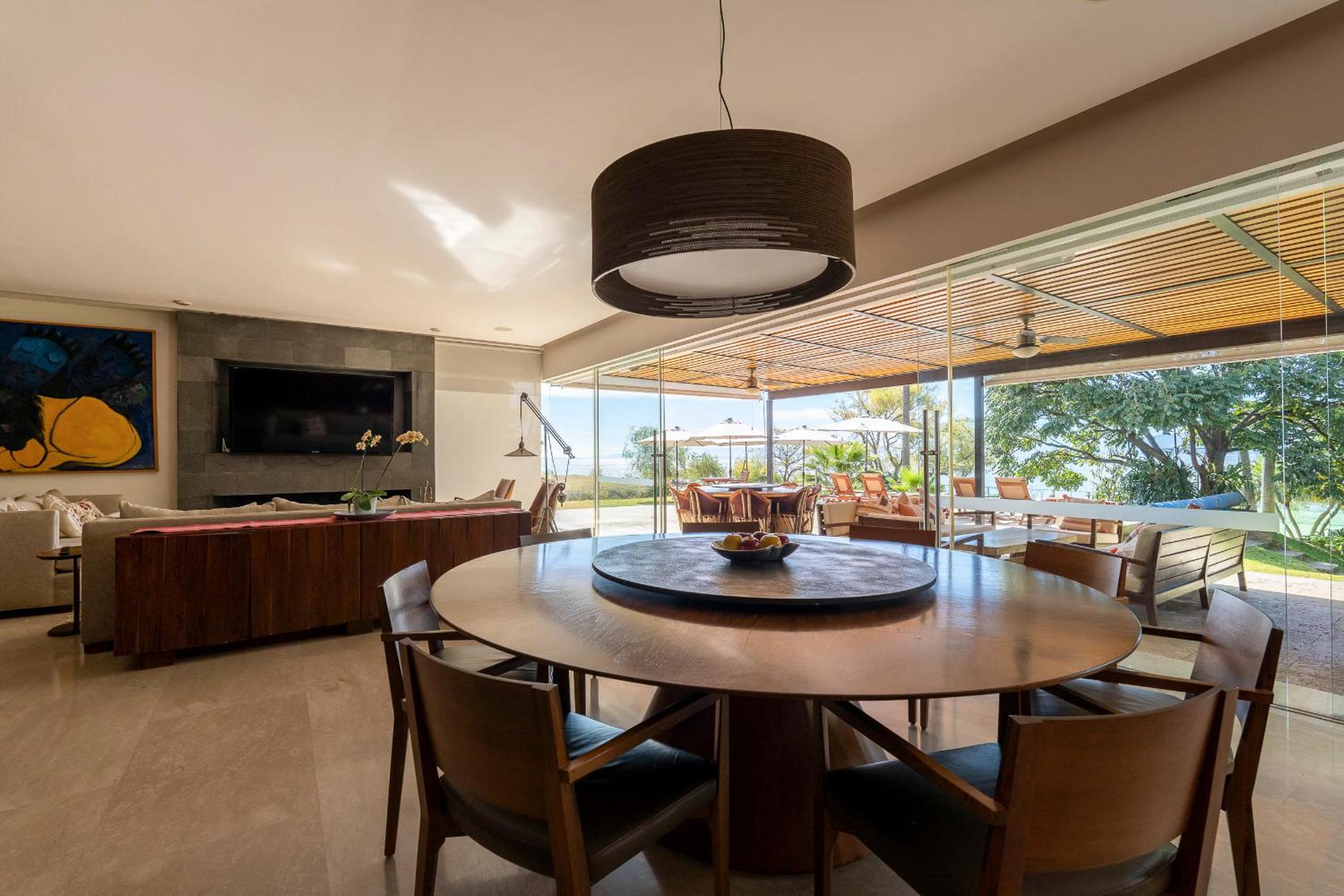 Exclusive Family House with Padel and Lake Chapala Access view 5