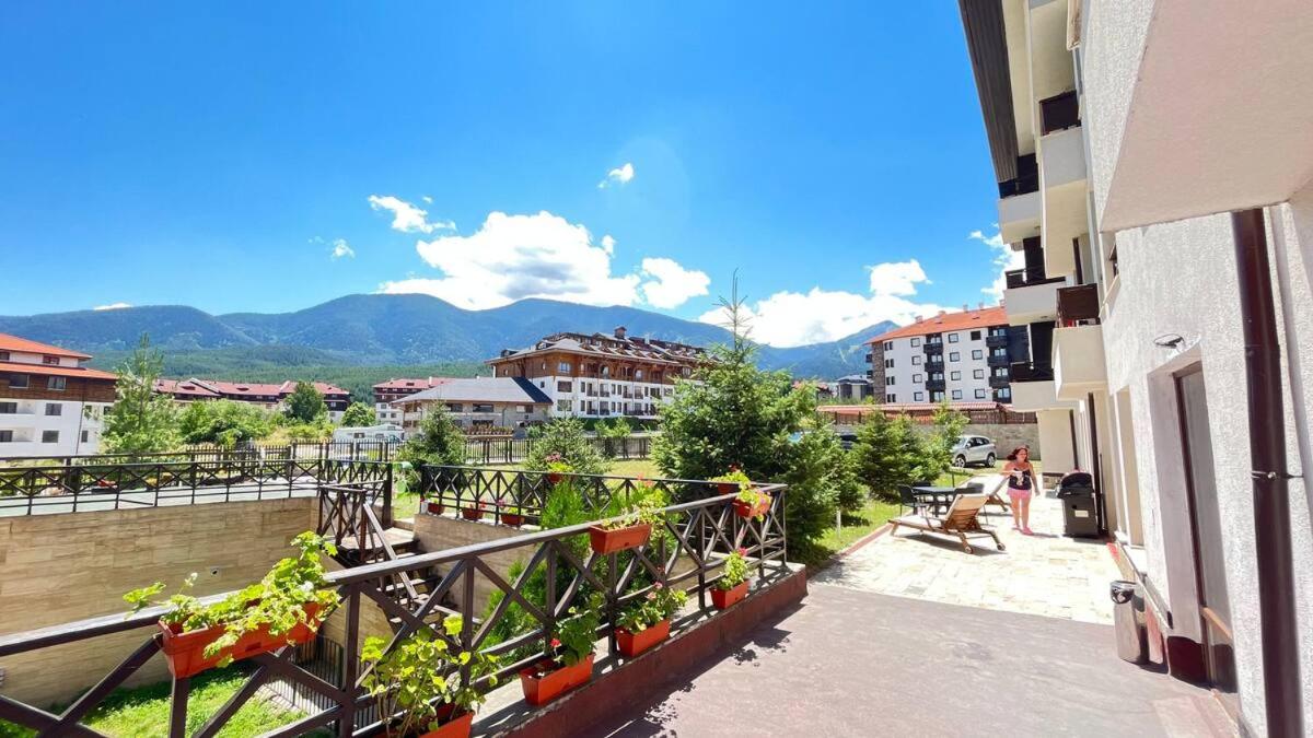 ALTITUDE MOUNTAIN APARTMENTS ASPEN at GONDOLA BANSKO