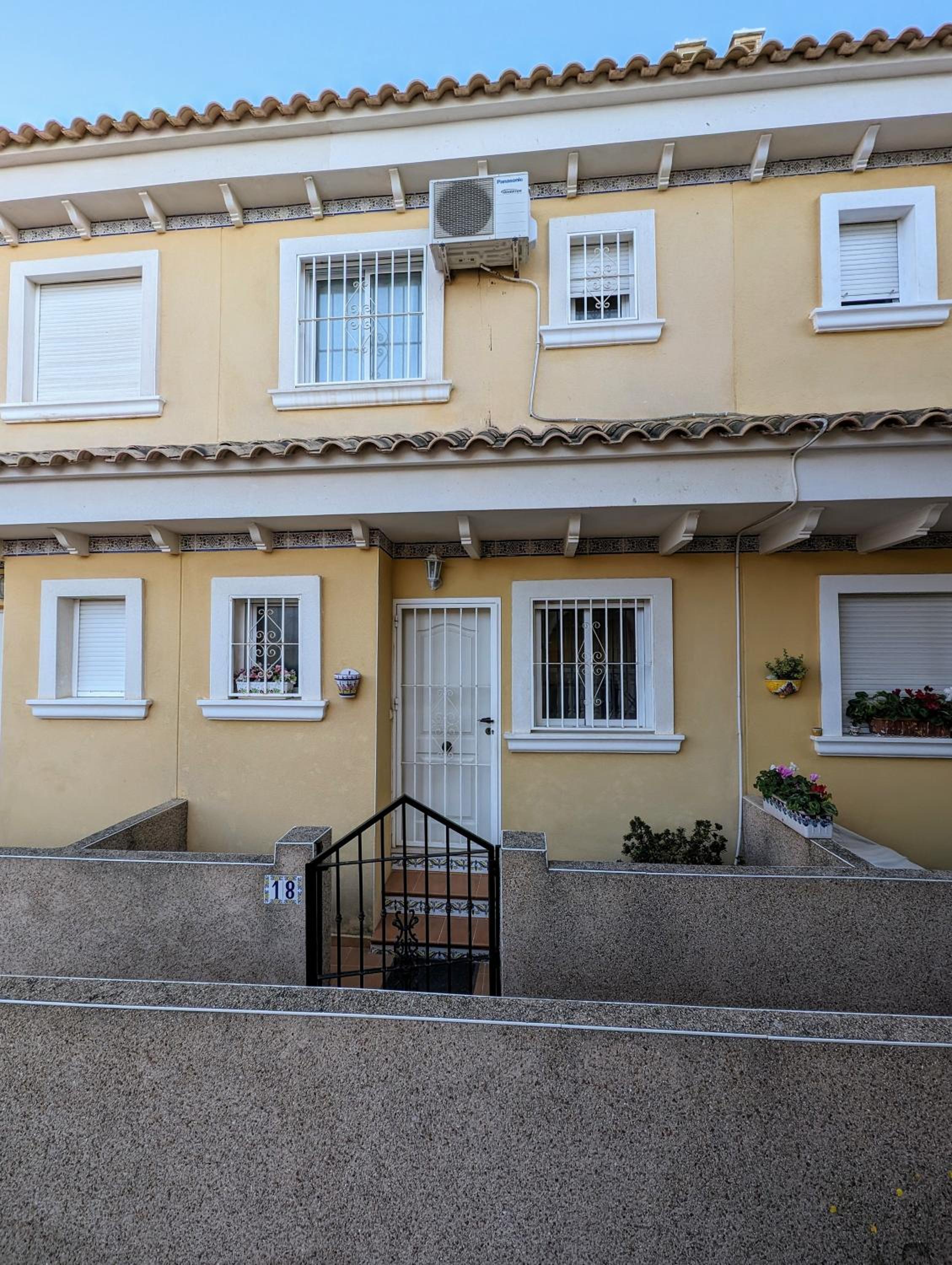 2 Bedroom Algorfa Townhouse with Pool view 5