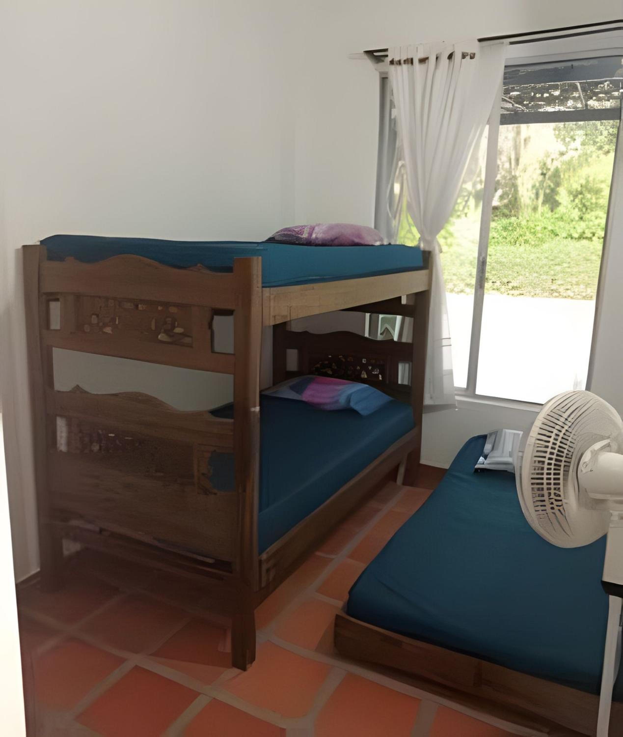 Casa mediterránea con piscina, aire, WI-FI y cocina