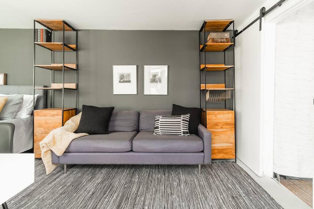 Stylish 4-Bedroom in Culver City Art District