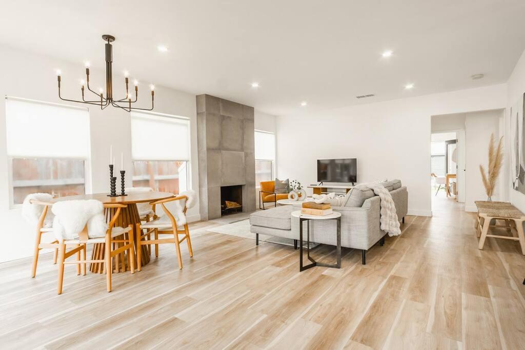 Stylish 4-Bedroom in Culver City Art District