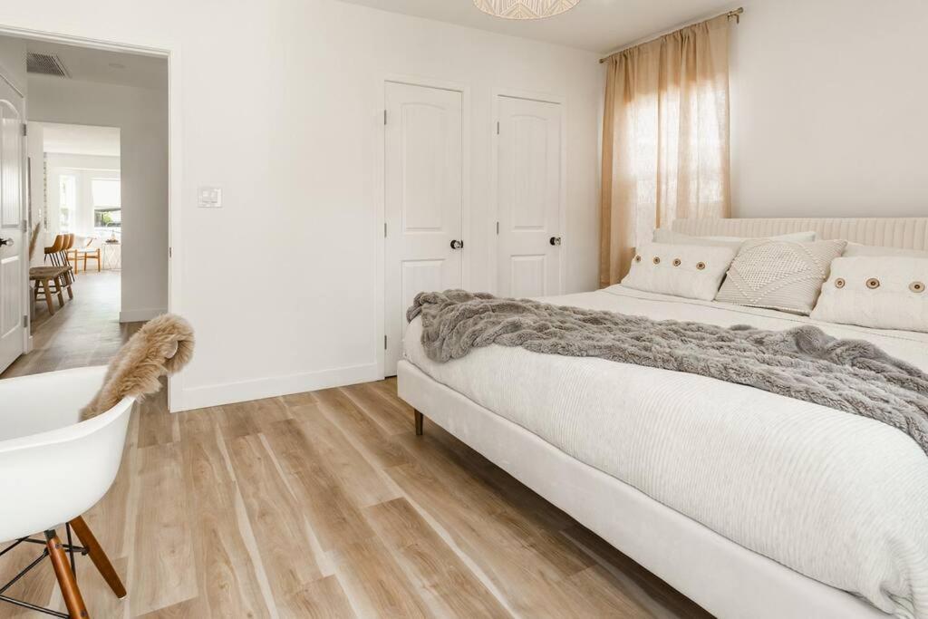 Stylish 4-Bedroom in Culver City Art District