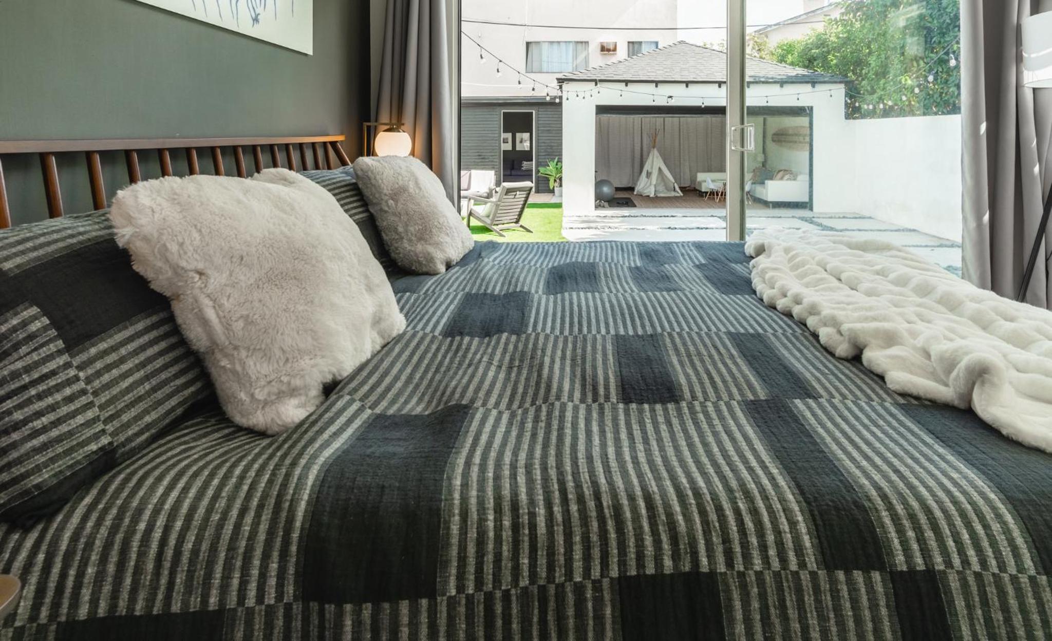 Stylish 4-Bedroom in Culver City Art District