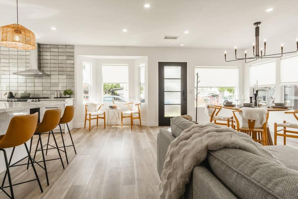 Stylish 4-Bedroom in Culver City Art District