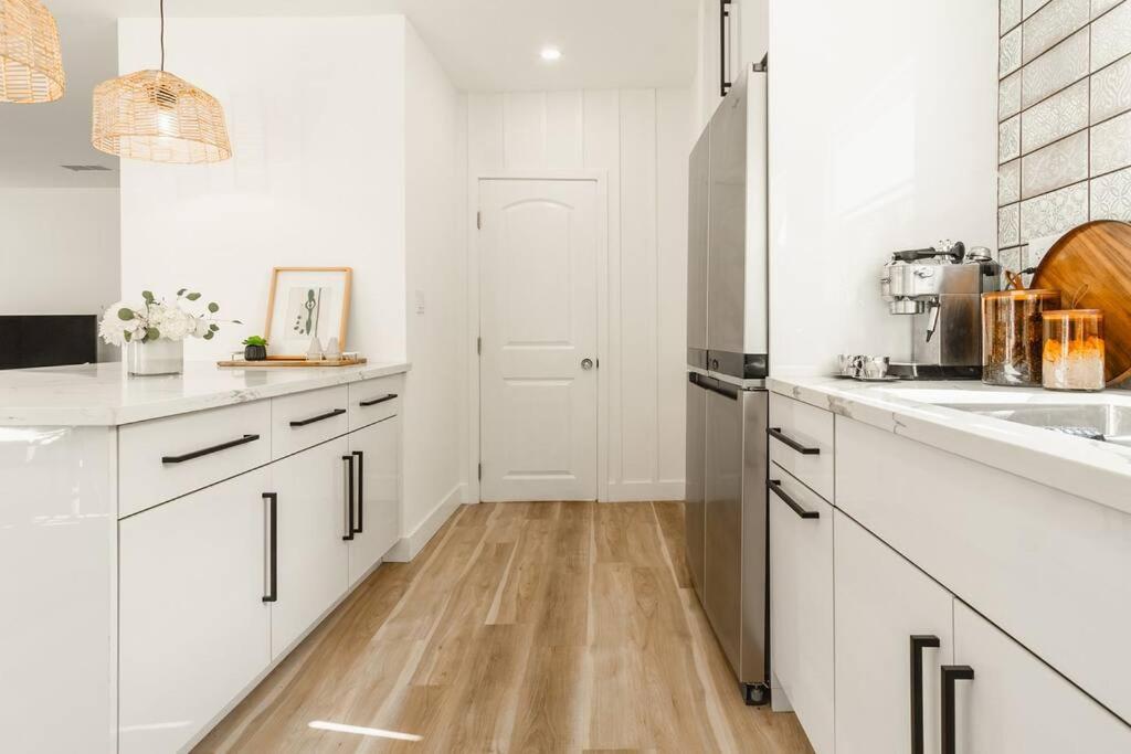 Stylish 4-Bedroom in Culver City Art District