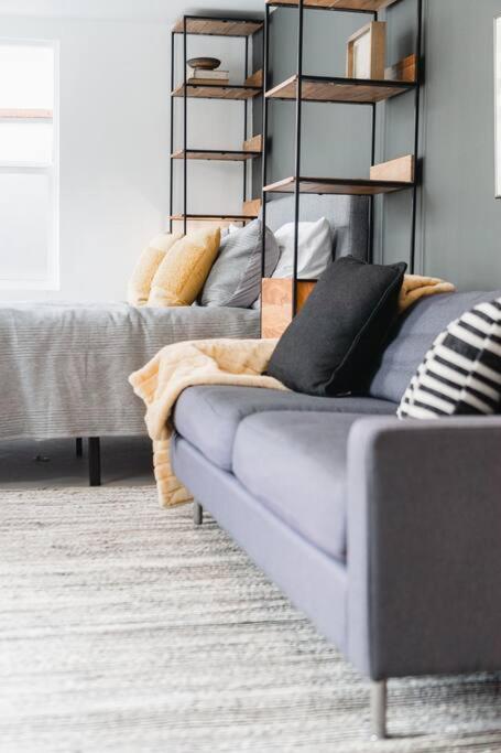 Stylish 4-Bedroom in Culver City Art District