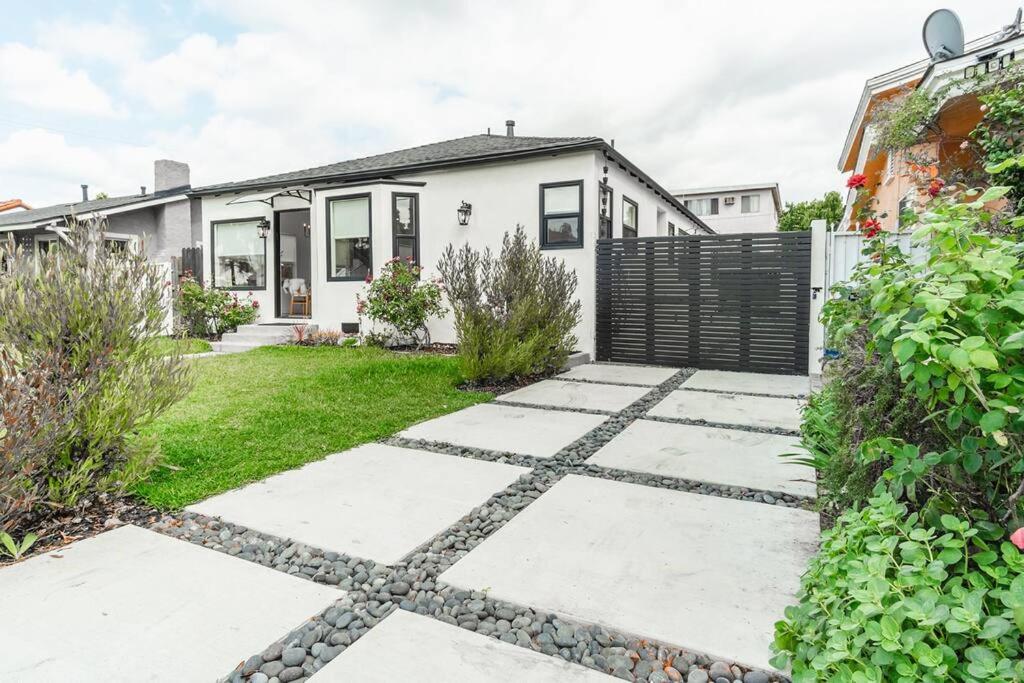 Stylish 4-Bedroom in Culver City Art District