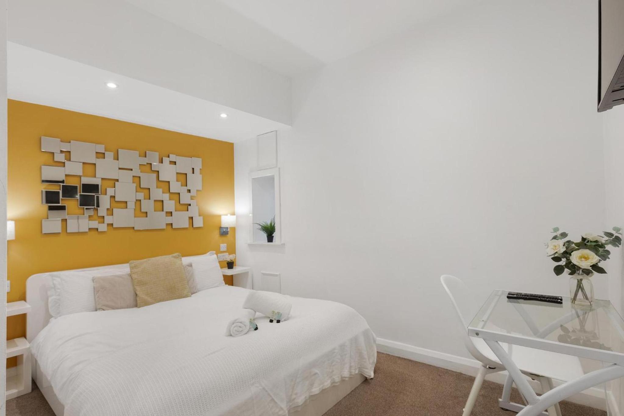 Central and Modern one bedroom flat - Image 2
