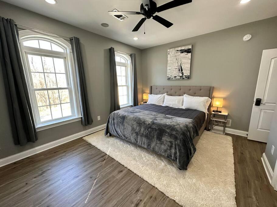 Wilmington Vacations - Pike Creek Palace 6 Bedrooms with 5 King beds Villa in Wilmington's Chateau Country - Property Image 47