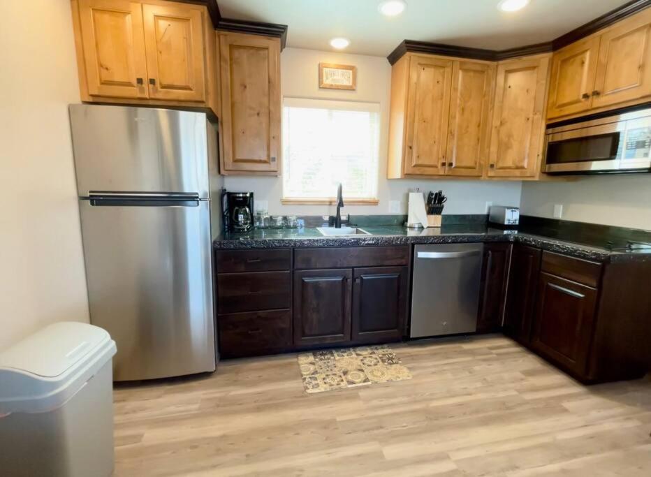 Angel Rock Rentals of Moab Unit 8 view 3