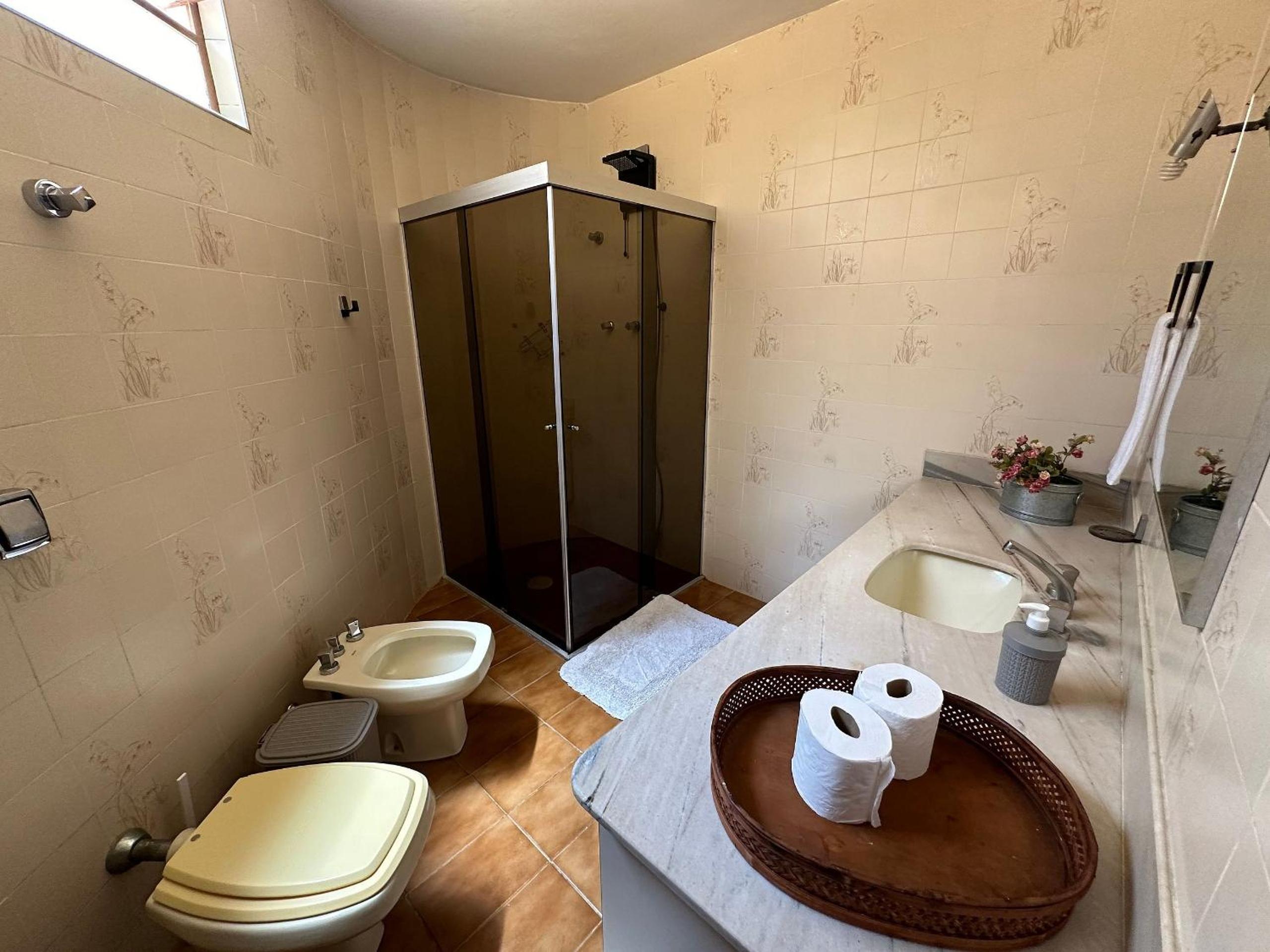Casa com Piscina no Centro - 13 pessoas - Churrasqueira - Elegante