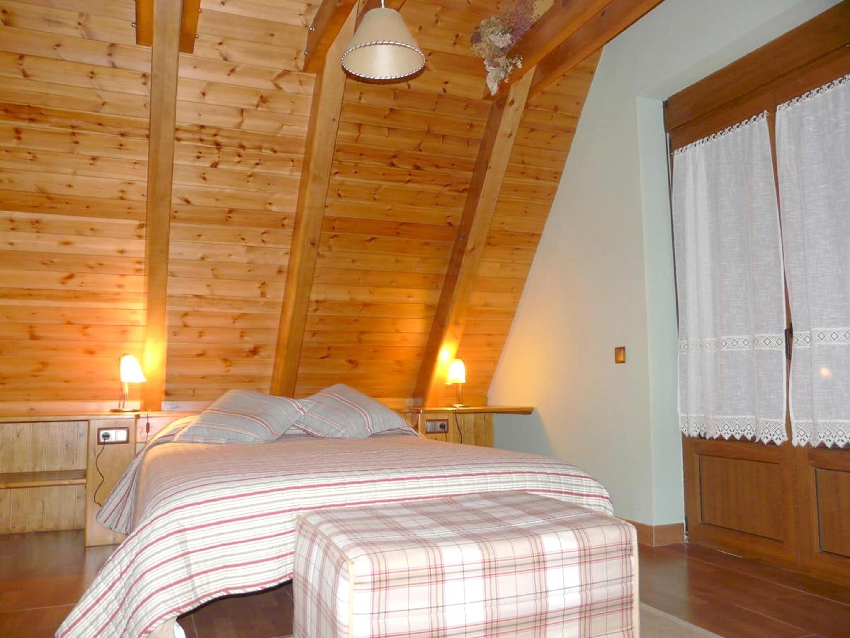 Charming Chalet in Viella, Mountain View