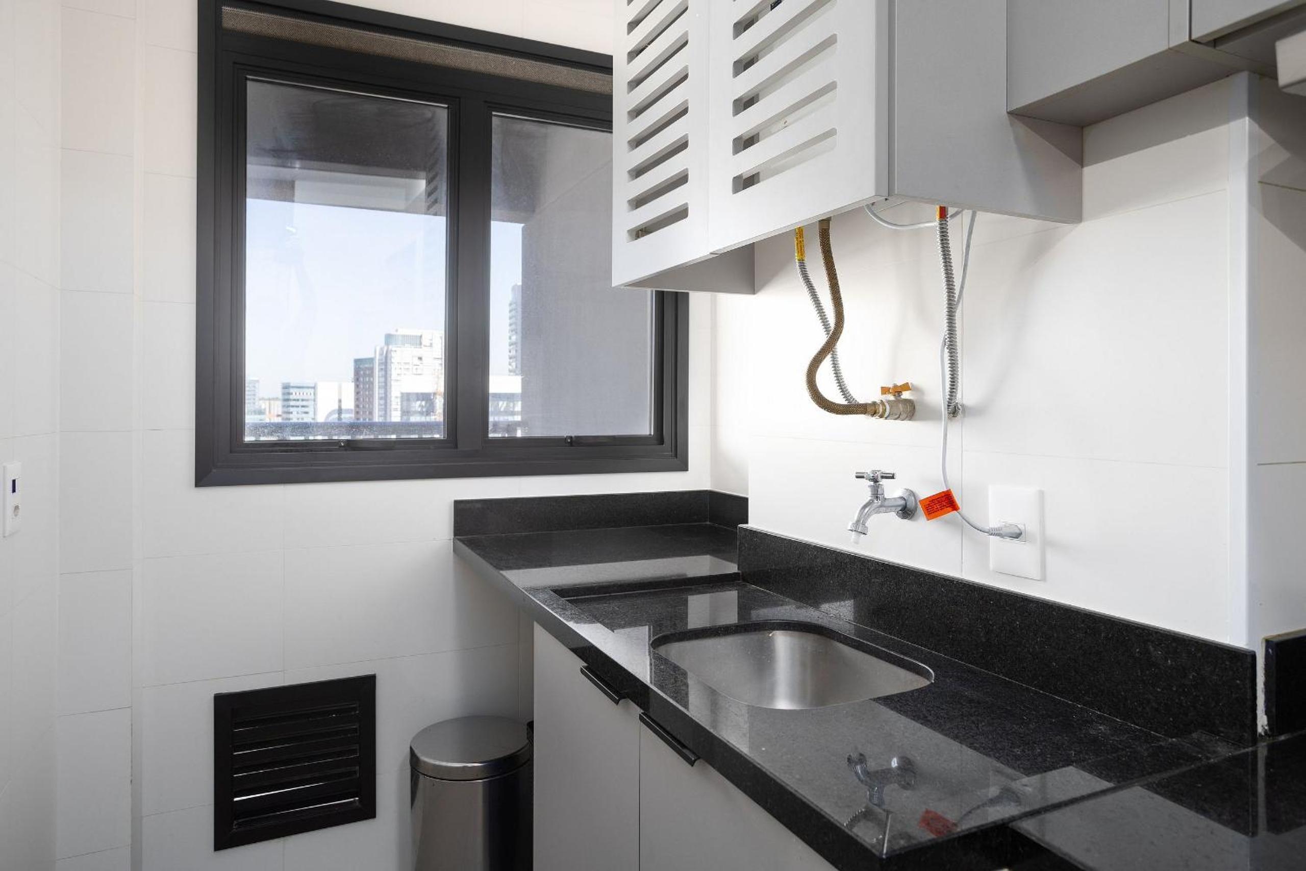 Expand Pinheiros