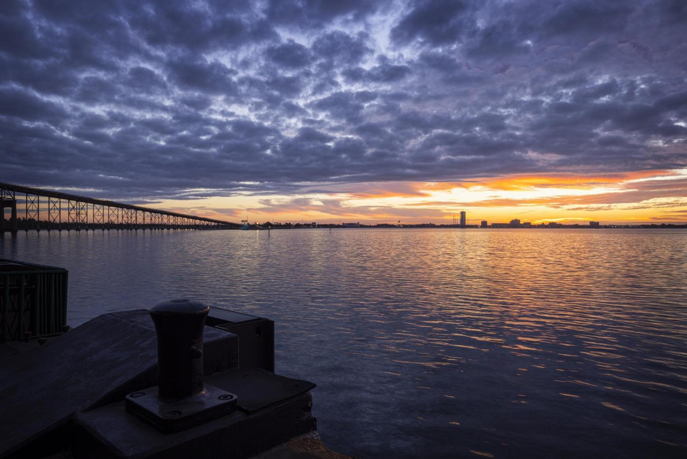 Horseshoe Lake Charles, A Caesars Destination