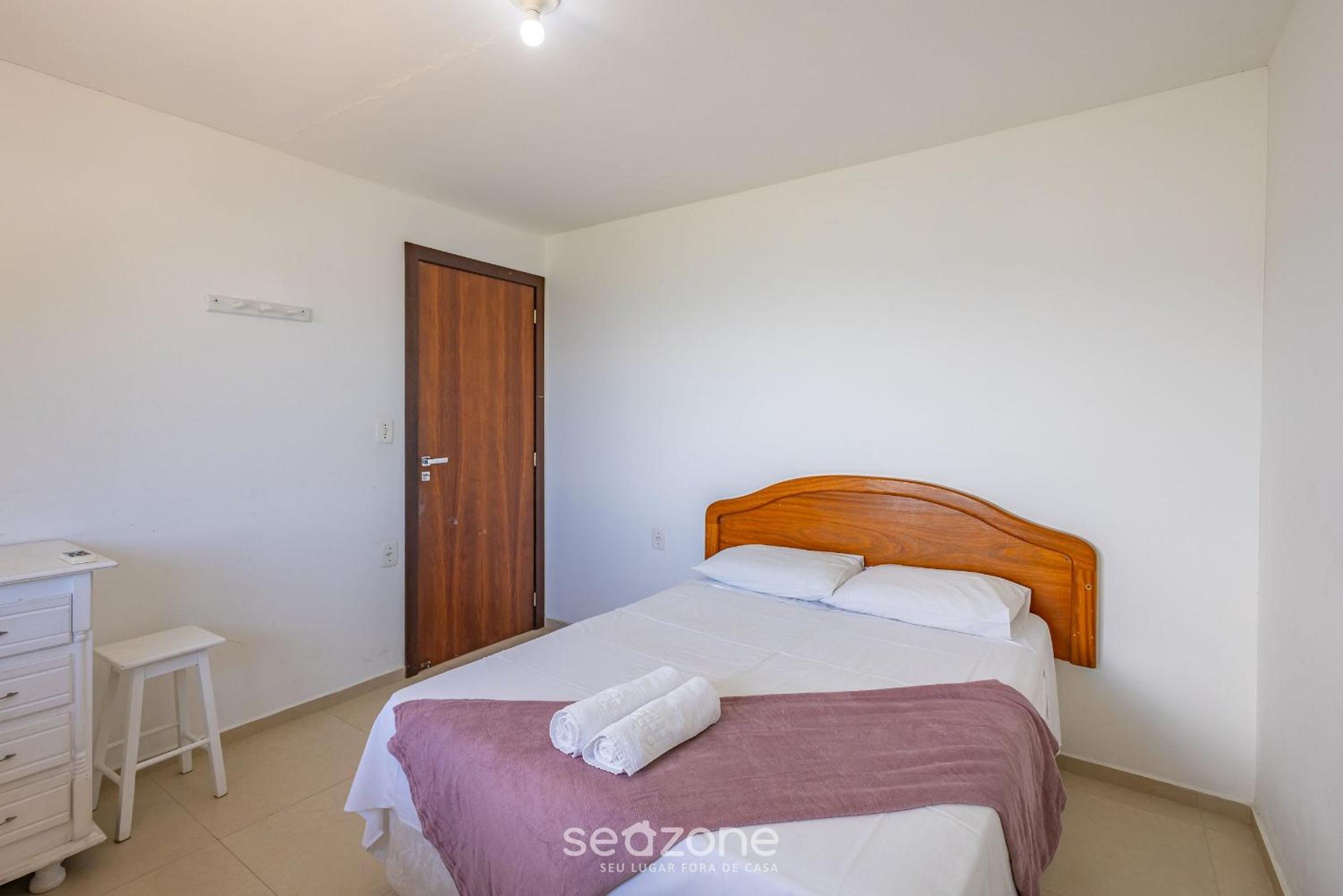 3BR Beachfront House w/ BBQ APC2200