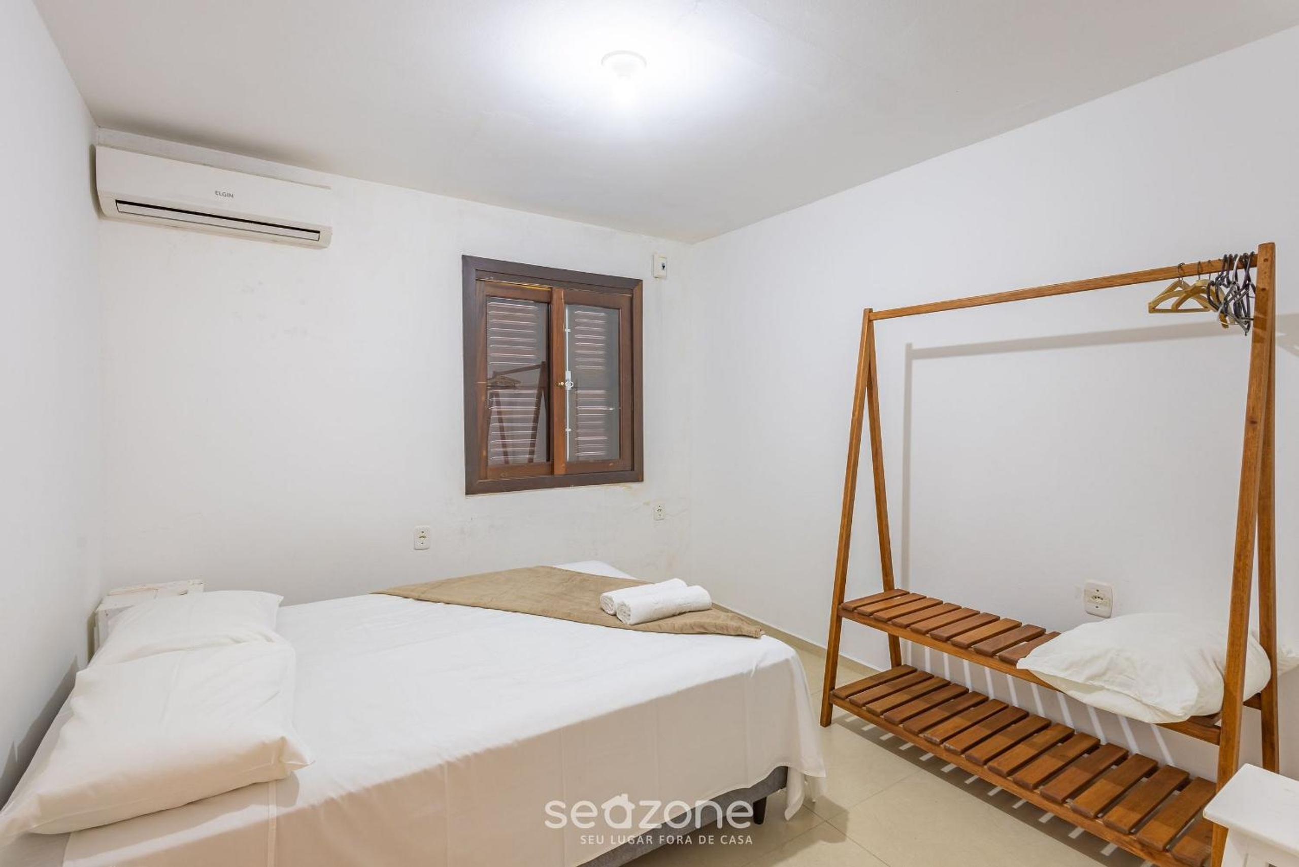 3BR Beachfront House w/ BBQ APC2200