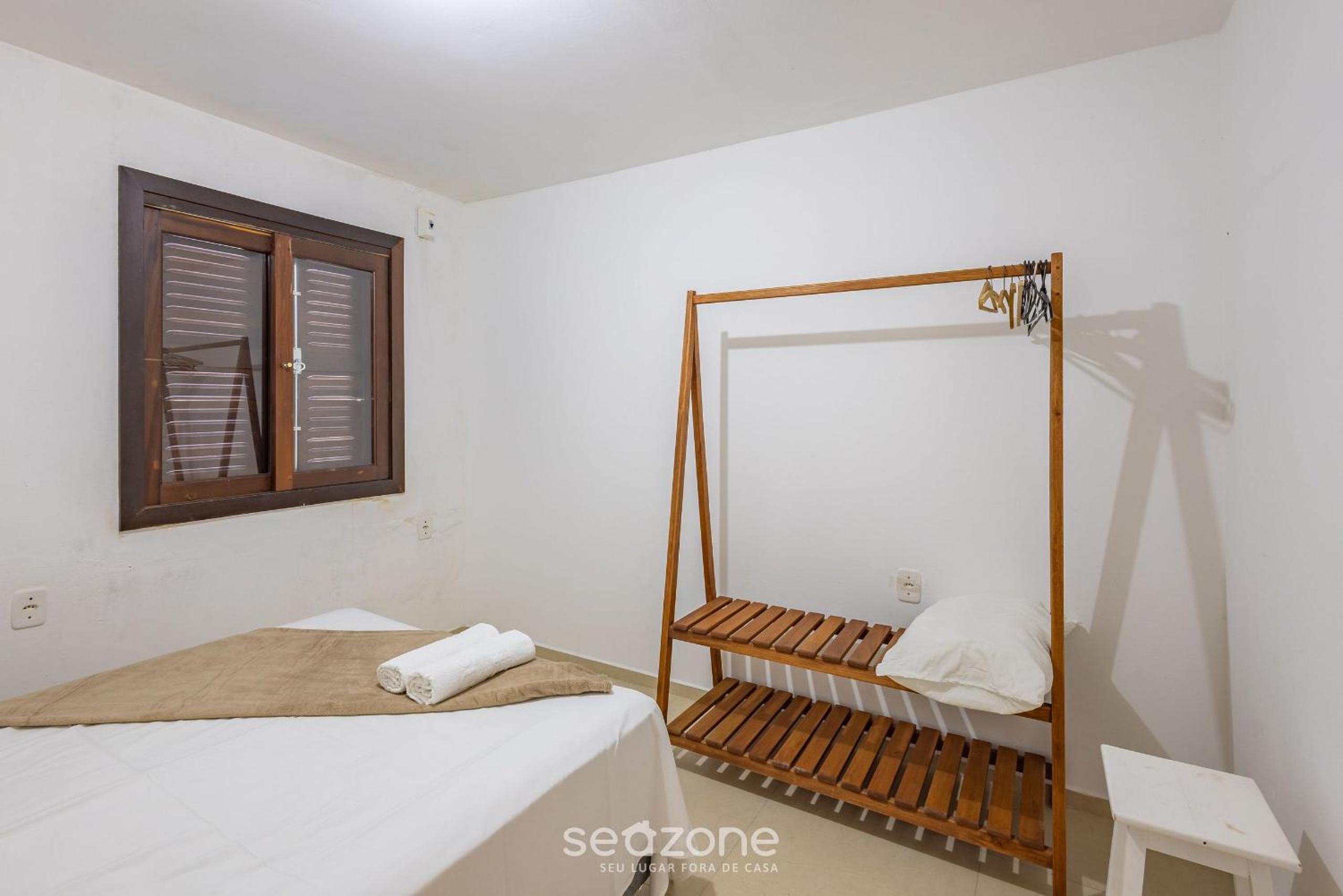 3BR Beachfront House w/ BBQ APC2200
