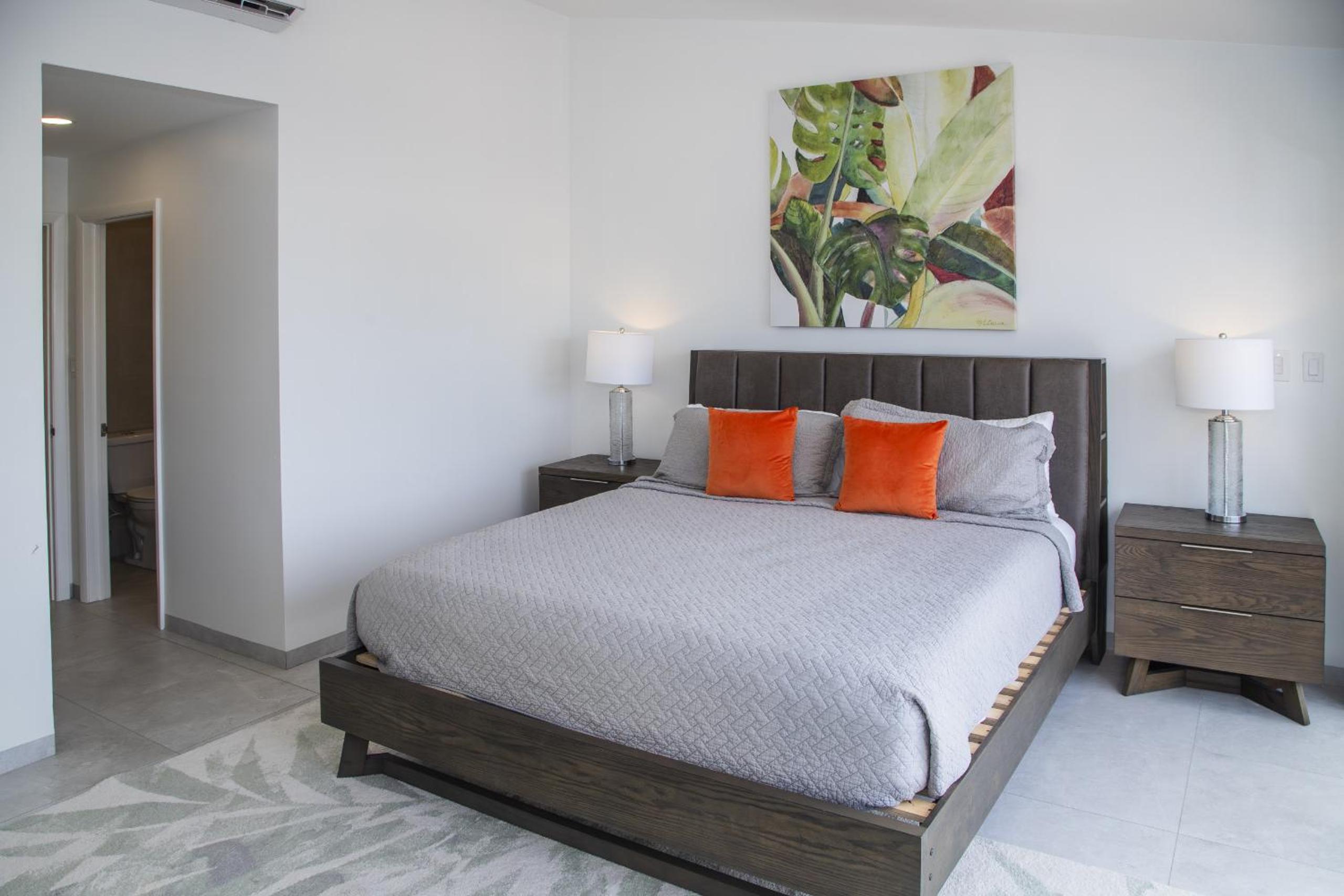 247B Waterfront Villa on South Finger, Jolly Harbo