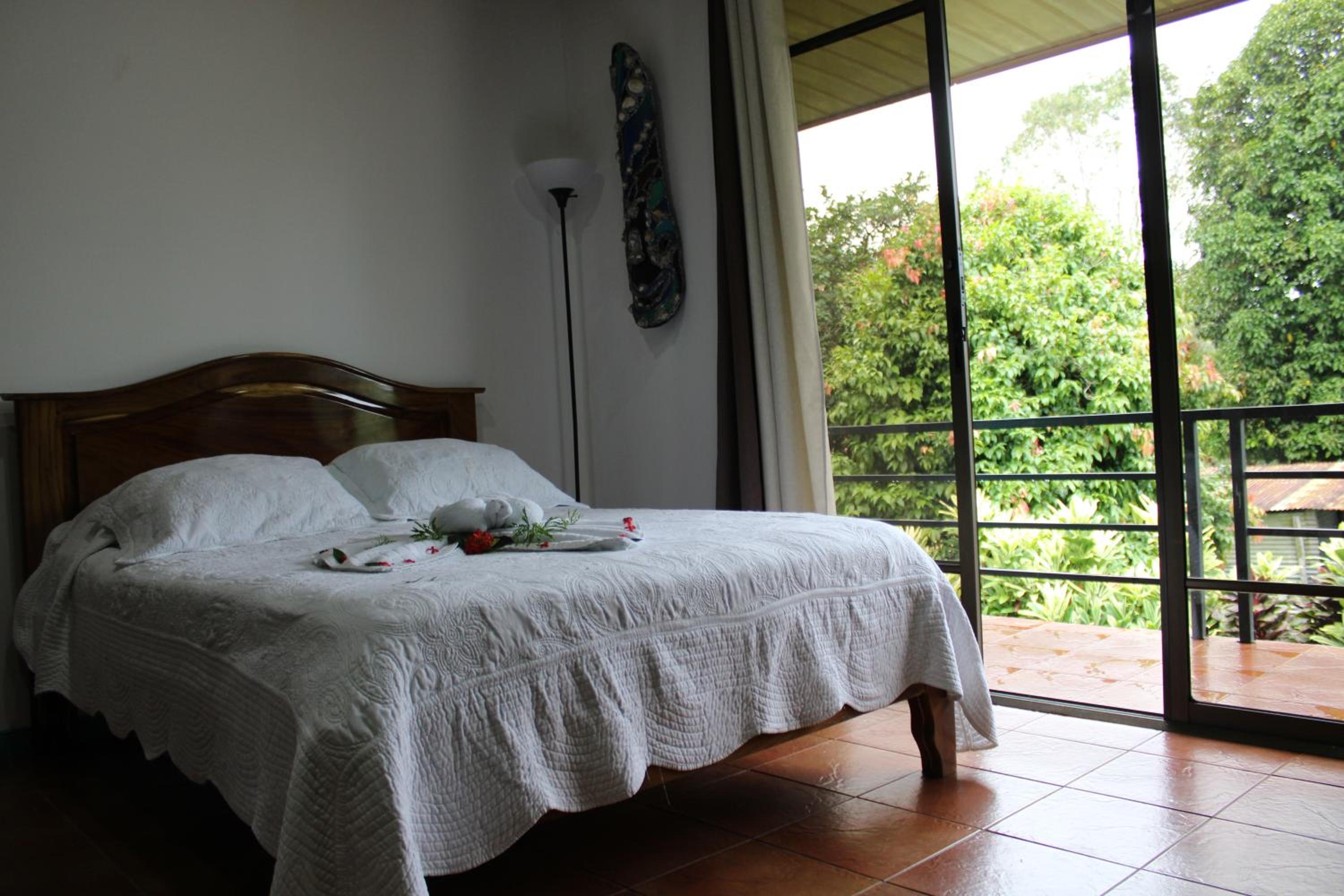 Casa Tropical Honey by The Blue