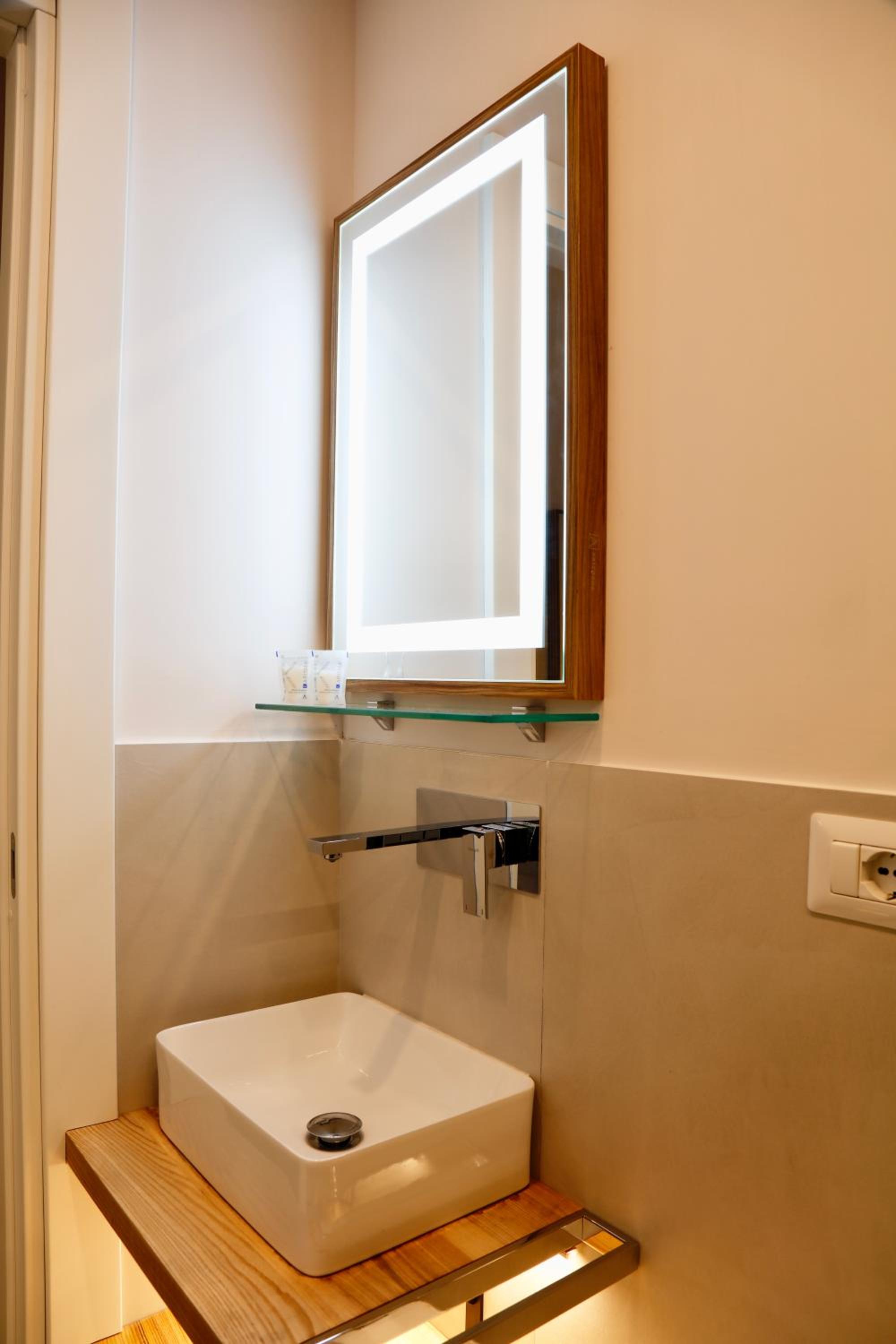 Domus Maxima - Rome Suite & Rooms