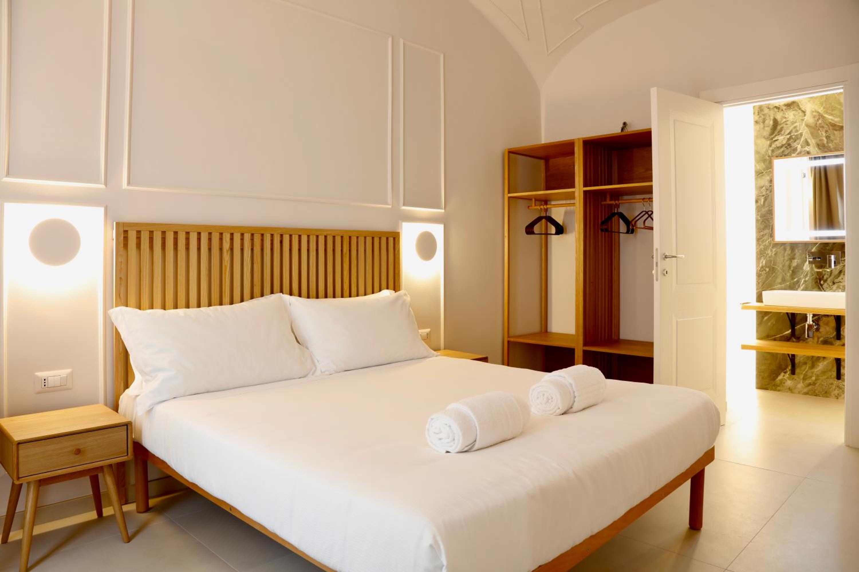 Domus Maxima - Rome Suite & Rooms
