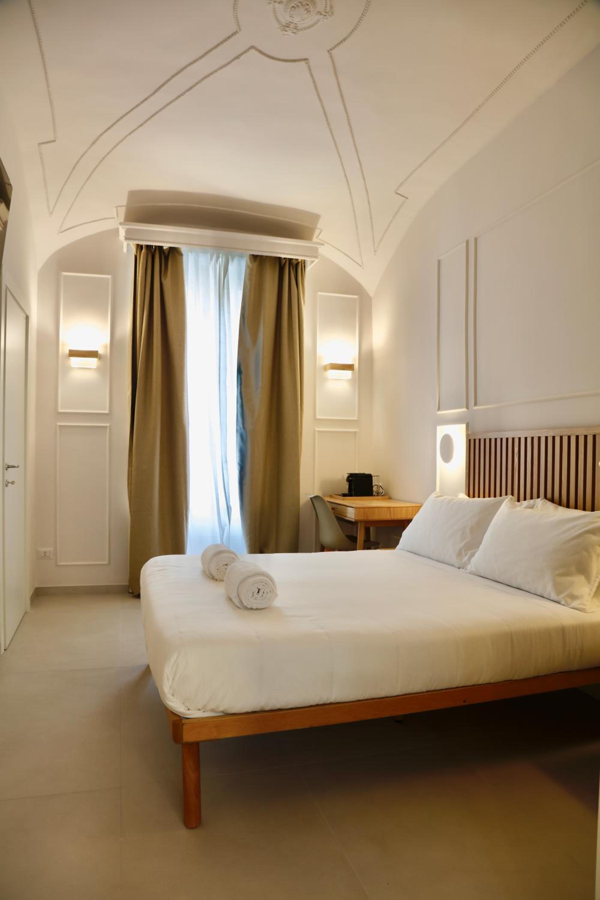 Domus Maxima - Rome Suite & Rooms