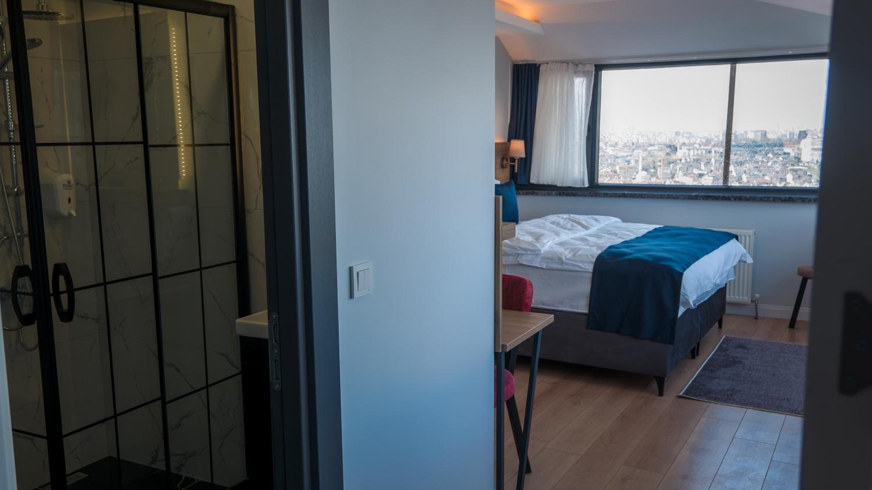 The Blue Suites - Image 30