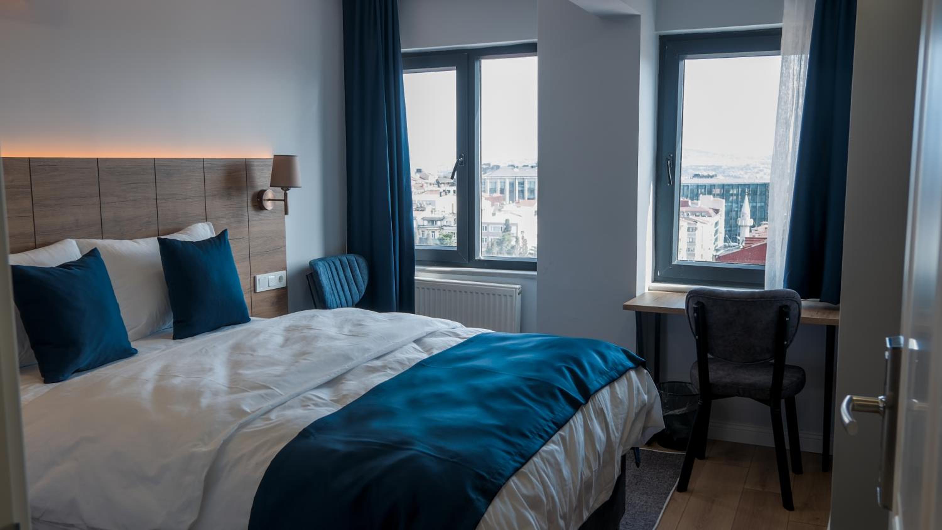 The Blue Suites - Image 34