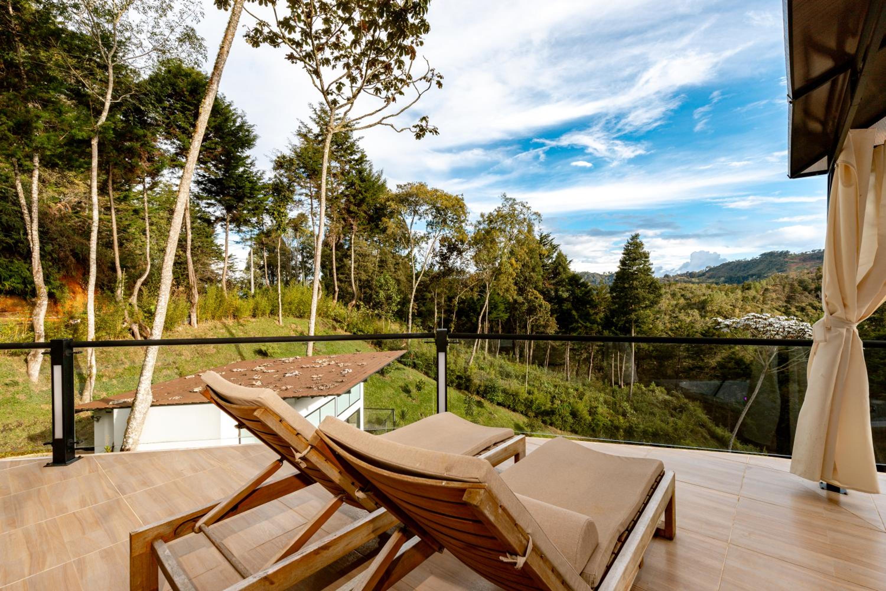 Zen Medellín NIRVANA